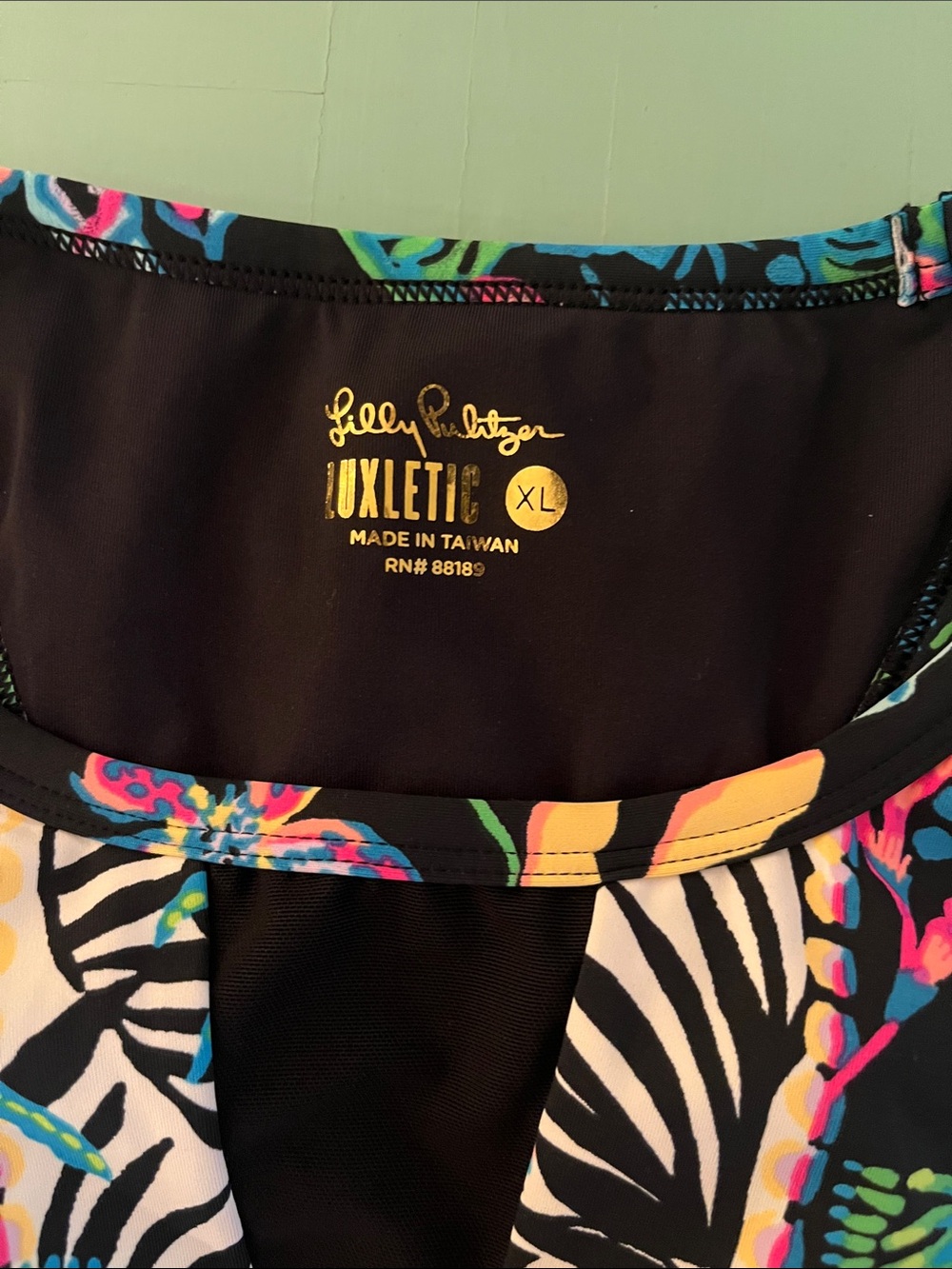 Lilly Pulitzer Black Multi Floral sports bra - Picture 2 of 3